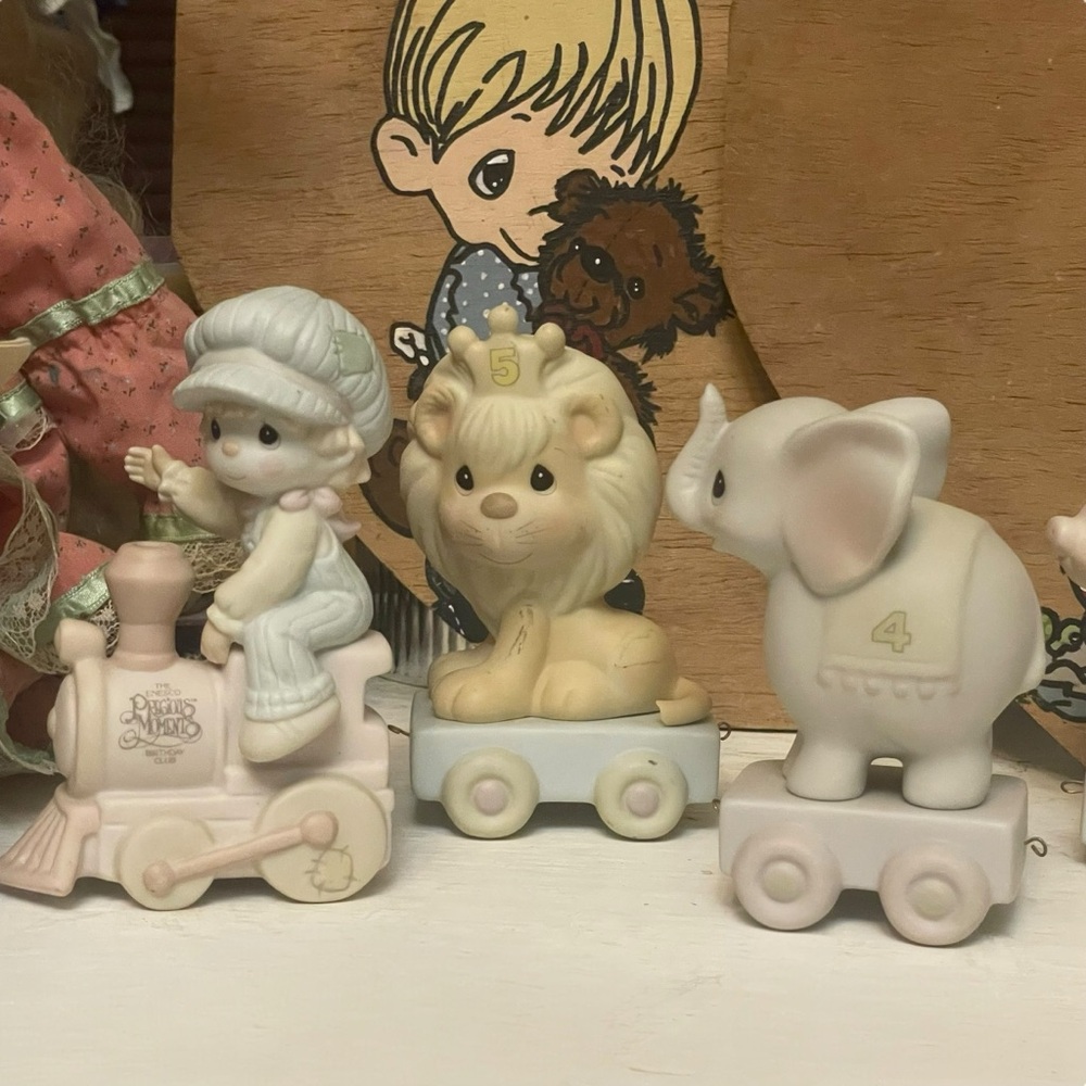 Precious Moments Birthday Train Figurines #1–6 - Picture 6 of 7